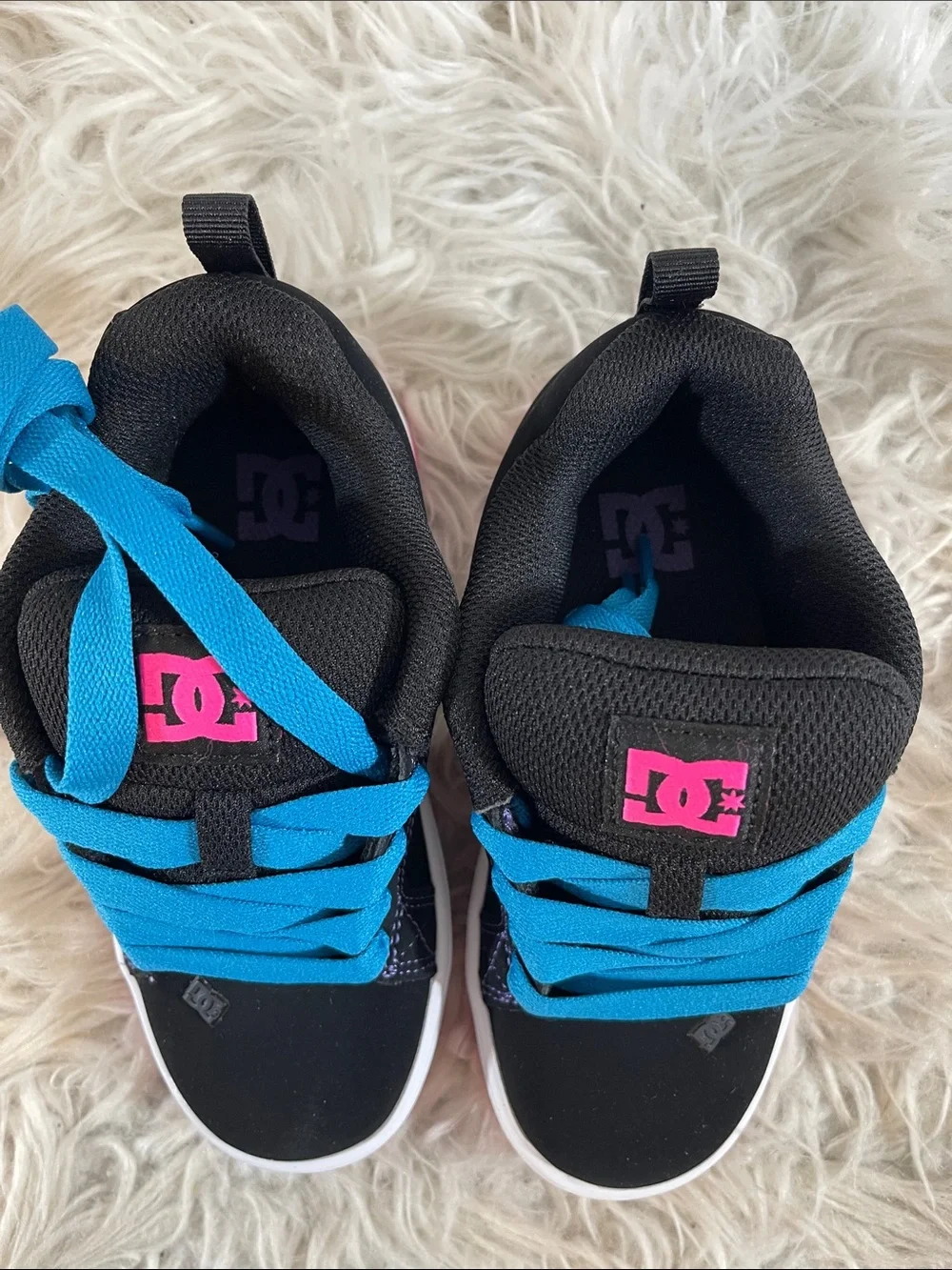 DC Shoe Court Graffik Neon Lights Skate Shoes Size 13 NEW